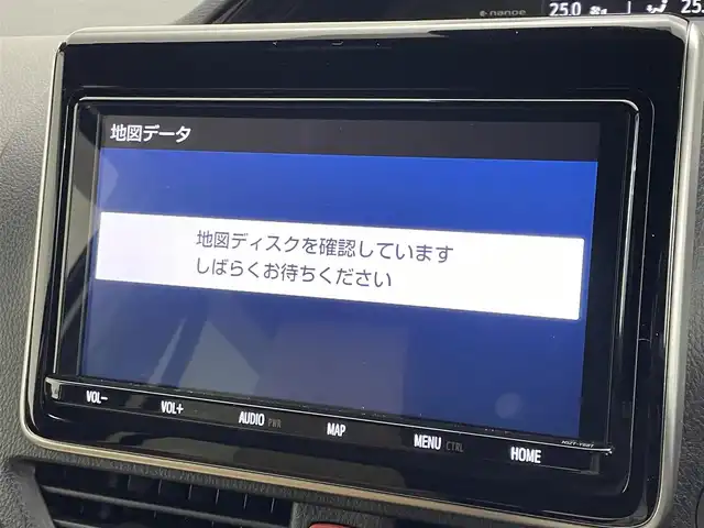 トヨタ ノア Si ダブルバイビーⅢ 埼玉県 2021(令3)年 1.8万km ホワイトパールクリスタルシャイン モデリスタコンプリトカー/MULTIUTILITY（マルチユーティリティ）/純正9インチナビ/ CD DVD 地デジTV Bluetooth/バックカメラ/プリクラッシュセーフティ/レーンキープアシスト/クルーズコントロール/両側パワースライドドア/マルチユースボード/MU専用シートカバー/LEDオートライト/ETC