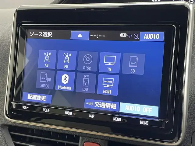 トヨタ ノア Si ダブルバイビーⅢ 埼玉県 2021(令3)年 1.8万km ホワイトパールクリスタルシャイン モデリスタコンプリトカー/MULTIUTILITY（マルチユーティリティ）/純正9インチナビ/ CD DVD 地デジTV Bluetooth/バックカメラ/プリクラッシュセーフティ/レーンキープアシスト/クルーズコントロール/両側パワースライドドア/マルチユースボード/MU専用シートカバー/LEDオートライト/ETC
