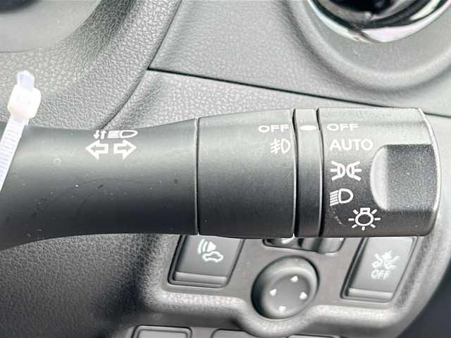 日産 ノート e－パワー メダリスト 福島県 2018(平30)年 6.3万km インペリアルアンバーP ワンオーナー エマージェンシーブレーキ アラウンドビューモニター デジタルインナーミラー オーディオ CD USB ETC LEDヘッドライト オートライト レーンキープ ハーフレザーシート スマートキー