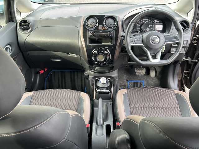 日産 ノート e－パワー メダリスト 福島県 2018(平30)年 6.3万km インペリアルアンバーP ワンオーナー エマージェンシーブレーキ アラウンドビューモニター デジタルインナーミラー オーディオ CD USB ETC LEDヘッドライト オートライト レーンキープ ハーフレザーシート スマートキー