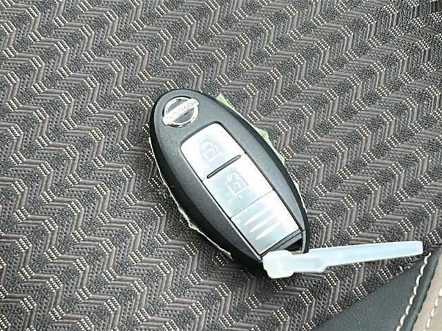 日産 ノート e－パワー メダリスト 福島県 2018(平30)年 6.3万km インペリアルアンバーP ワンオーナー エマージェンシーブレーキ アラウンドビューモニター デジタルインナーミラー オーディオ CD USB ETC LEDヘッドライト オートライト レーンキープ ハーフレザーシート スマートキー