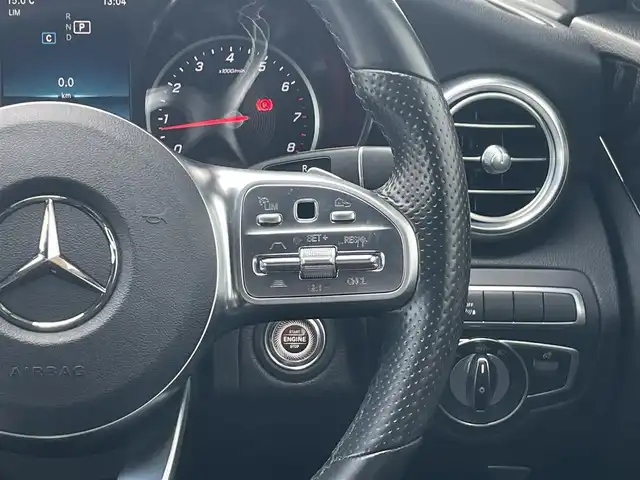 メルセデス・ベンツ Ｃ２００ アバンギャルド AMGライン 山梨県 2019(平31)年 4.5万km ダイヤモンドホワイト レーダーセーフティP /黒革（ARTICOレザー）/前席シートヒーター/純正ＨＤＤナビ/バックカメラ/フルセグTV/AppleCarPlay/パイロットディストロニック　/LＫＡ　/ＢＳＡ　/エアサスペンション　/アンビエントライト　/ＬＥＤヘッドライト/オートハイビーム/トランクオープナー　/純正１８インチＡＷ