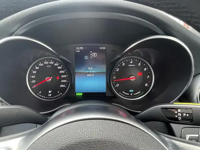 メルセデス・ベンツ Ｃ２００ アバンギャルド AMGライン 山梨県 2019(平31)年 4.5万km ダイヤモンドホワイト レーダーセーフティP /黒革（ARTICOレザー）/前席シートヒーター/純正ＨＤＤナビ/バックカメラ/フルセグTV/AppleCarPlay/パイロットディストロニック　/LＫＡ　/ＢＳＡ　/エアサスペンション　/アンビエントライト　/ＬＥＤヘッドライト/オートハイビーム/トランクオープナー　/純正１８インチＡＷ