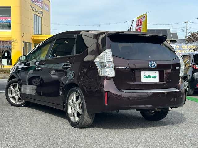 トヨタ プリウス α S チューンブラック 茨城県 2014(平26)年 12.4万km ブラキッシュレッドマイカ 社外ナビ(EX009V)/バックカメラ/ETC/規格外純正17インチアルミ/ステアリングスイッチ