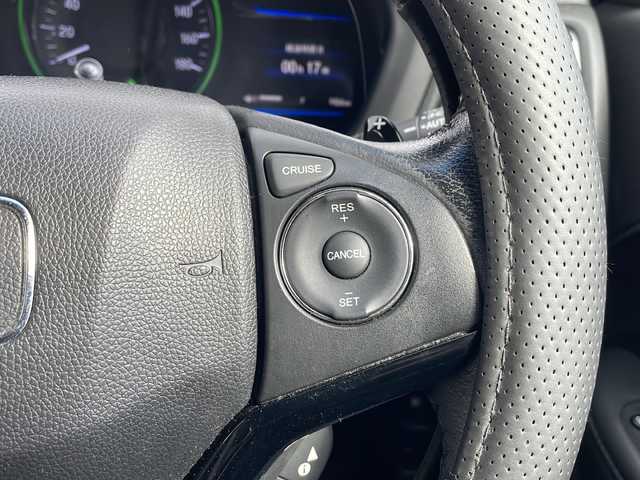 ホンダ ヴェゼル ハイブリッド Z 大阪府 2014(平26)年 11.7万km クリスタルブラックパール 社外ナビ/バックカメラ/ETC/純正１７インチAW/ハーフレザーシート/クルーズコントロール/ルーフレール/ウインカーミラー/社外ツイーター/純正マット/保証書/スペアキー1本