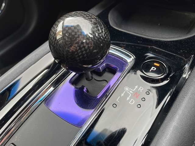 ホンダ ヴェゼル ハイブリッド Z 大阪府 2014(平26)年 11.7万km クリスタルブラックパール 社外ナビ/バックカメラ/ETC/純正１７インチAW/ハーフレザーシート/クルーズコントロール/ルーフレール/ウインカーミラー/社外ツイーター/純正マット/保証書/スペアキー1本