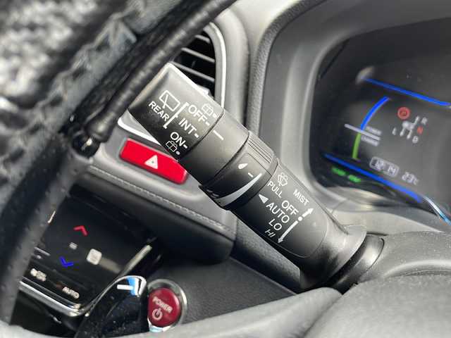 ホンダ ヴェゼル ハイブリッド Z 大阪府 2014(平26)年 11.7万km クリスタルブラックパール ”(株)IDOMが運営する【じしゃロン堺店】の自社ローン専用車両になります。/こちらは現金またはオートローンご利用時の価格です。自社ローンご希望の方は別途その旨お申付け下さい”