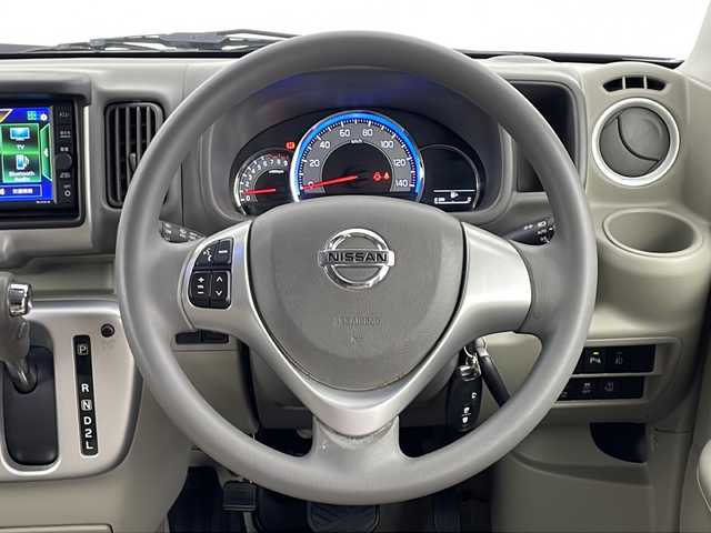 日産 ＮＶ１００クリッパー リオ E 愛知県 2022(令4)年 4万km ムーンライトバイオレット ワンオーナー/純正SDナビ（MJ121D-W）/（iPod・SD・USB・CD・BT・フルセグ・AUX）/パワースライドドア/シートヒーター（D席）/バックカメラ/横滑り防止装置/車線逸脱防止支援システム/低速衝突軽減ブレーキ/コーナーセンサー/盗難防止装置/オートライト/ハロゲンヘッドライト/アイドリングストップ/ステアリングスイッチ/電格ミラー/純正14インチAW/純正フロアマット/純正ドアバイザー/ベンチシート/リアヒーター/ETC/スペアキー有り（1本