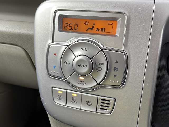 日産 ＮＶ１００クリッパー リオ E 愛知県 2022(令4)年 4万km ムーンライトバイオレット ワンオーナー/純正SDナビ（MJ121D-W）/（iPod・SD・USB・CD・BT・フルセグ・AUX）/パワースライドドア/シートヒーター（D席）/バックカメラ/横滑り防止装置/車線逸脱防止支援システム/低速衝突軽減ブレーキ/コーナーセンサー/盗難防止装置/オートライト/ハロゲンヘッドライト/アイドリングストップ/ステアリングスイッチ/電格ミラー/純正14インチAW/純正フロアマット/純正ドアバイザー/ベンチシート/リアヒーター/ETC/スペアキー有り（1本