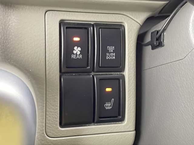 日産 ＮＶ１００クリッパー リオ E 愛知県 2022(令4)年 4万km ムーンライトバイオレット ワンオーナー/純正SDナビ（MJ121D-W）/（iPod・SD・USB・CD・BT・フルセグ・AUX）/パワースライドドア/シートヒーター（D席）/バックカメラ/横滑り防止装置/車線逸脱防止支援システム/低速衝突軽減ブレーキ/コーナーセンサー/盗難防止装置/オートライト/ハロゲンヘッドライト/アイドリングストップ/ステアリングスイッチ/電格ミラー/純正14インチAW/純正フロアマット/純正ドアバイザー/ベンチシート/リアヒーター/ETC/スペアキー有り（1本