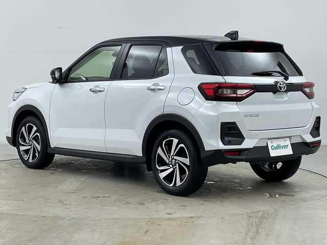 トヨタ ライズ Z 道央・札幌 2025(令7)年 0.1千km ブラックマイカメタリック/シャイニングホワイトパール ・4WD/・純正ディスプレイオーディオ/・BT&USB&フルセグTV&HDMI/・AppleCarPlay&AndroidAuto/・バックカメラ/・スマートアシスト/・レーダークルーズコントロール/・クリアランスソナー/・前席シートヒーター/・ステアリングスイッチ/・アイドリングストップ/・LEDヘッドライト/・オートライト/・オートマチックハイビーム/・プッシュスタート/・スマートキー/・保証書