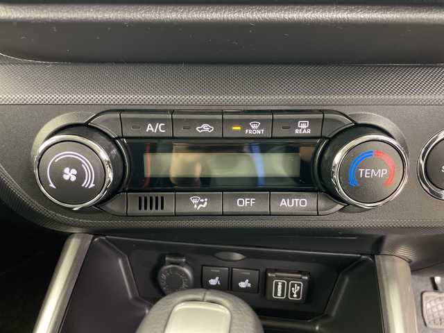 トヨタ ライズ Z 道央・札幌 2025(令7)年 0.1千km ブラックマイカメタリック/シャイニングホワイトパール ・4WD/・純正ディスプレイオーディオ/・BT&USB&フルセグTV&HDMI/・AppleCarPlay&AndroidAuto/・バックカメラ/・スマートアシスト/・レーダークルーズコントロール/・クリアランスソナー/・前席シートヒーター/・ステアリングスイッチ/・アイドリングストップ/・LEDヘッドライト/・オートライト/・オートマチックハイビーム/・プッシュスタート/・スマートキー/・保証書