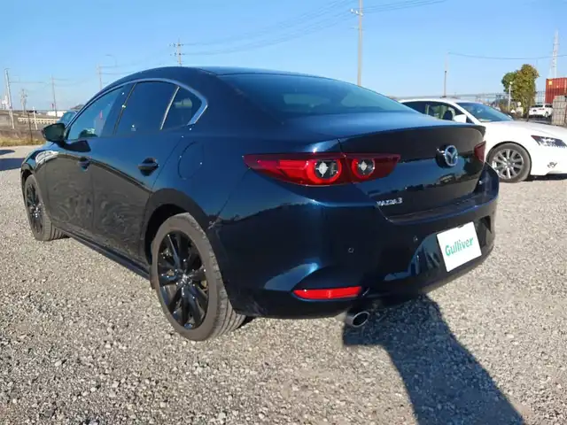 マツダ マツダ３セダン 20S ブラックトーンED 宮崎県 2023(令5)年 1.4万km ディープクリスタルブルーマイカ ワンオーナー/純正10.25型ナビ/フルセグTV/360度ビューモニター/ビルトインETC/ドライブレコーダー/レーダークルーズコントロール/前後パーキングセンサー/衝突被害軽減ブレーキ/車線逸脱防止支援システム/ブラインドスポットモニタリング/交通標識認識システム/ヘッドアップディスプレイ/LEDヘッドランプ/革巻きステアリング/パドルシフト/純正18インチアルミホイール/スマートキー/プッシュエンジンスタート/禁煙車