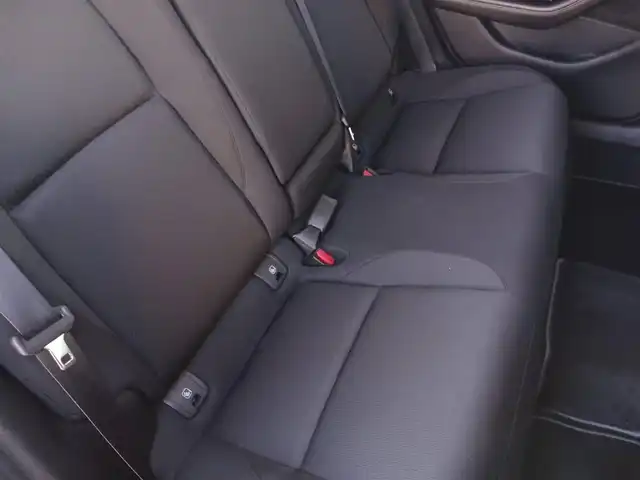 マツダ マツダ３セダン 20S ブラックトーンED 宮崎県 2023(令5)年 1.4万km ディープクリスタルブルーマイカ ワンオーナー/純正10.25型ナビ/フルセグTV/360度ビューモニター/ビルトインETC/ドライブレコーダー/レーダークルーズコントロール/前後パーキングセンサー/衝突被害軽減ブレーキ/車線逸脱防止支援システム/ブラインドスポットモニタリング/交通標識認識システム/ヘッドアップディスプレイ/LEDヘッドランプ/革巻きステアリング/パドルシフト/純正18インチアルミホイール/スマートキー/プッシュエンジンスタート/禁煙車