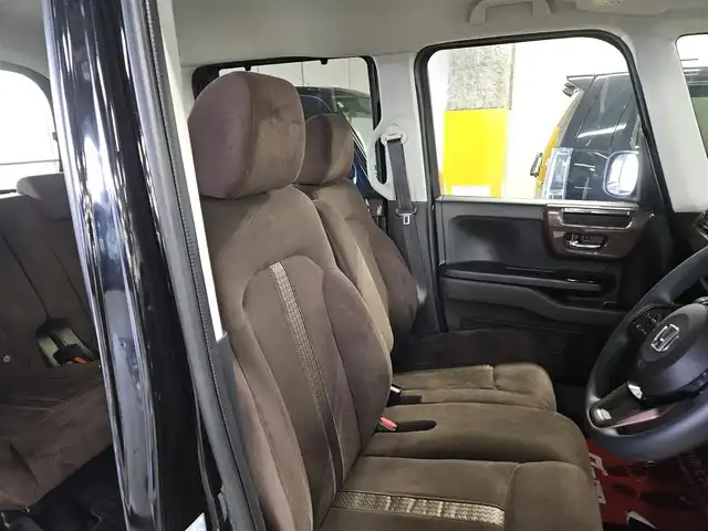 ホンダ Ｎ ＢＯＸ G･L ホンダセンシング カッパーブラウンスタイル 鹿児島県 2019(平31)年 7.1万km クリスタルブラックパール 純正ナビ/フルセグTV/両側パワースライドドア/バックカメラ/ビルトインETC/アダプティブクルーズコントロール/ホンダセンシング/・衝突被害軽減ブレーキ/・車線逸脱防止支援システム/・前後誤発進抑制機能/・標識認識機能/・オートハイビーム/LEDヘッドランプ/ステアリングスイッチ/チップアップ機能付スライドリアシート/純正14インチスチールホイール/スマートキー/プッシュエンジンスタート/禁煙車