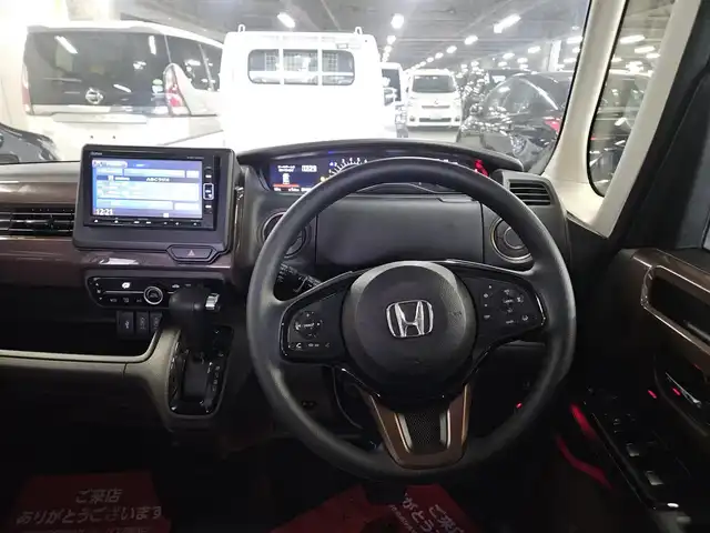 ホンダ Ｎ ＢＯＸ G･L ホンダセンシング カッパーブラウンスタイル 鹿児島県 2019(平31)年 7.1万km クリスタルブラックパール 純正ナビ/フルセグTV/両側パワースライドドア/バックカメラ/ビルトインETC/アダプティブクルーズコントロール/ホンダセンシング/・衝突被害軽減ブレーキ/・車線逸脱防止支援システム/・前後誤発進抑制機能/・標識認識機能/・オートハイビーム/LEDヘッドランプ/ステアリングスイッチ/チップアップ機能付スライドリアシート/純正14インチスチールホイール/スマートキー/プッシュエンジンスタート/禁煙車
