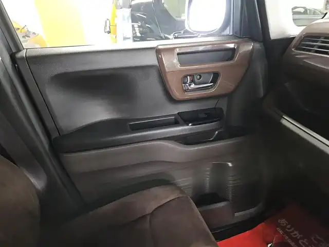 ホンダ Ｎ ＢＯＸ G･L ホンダセンシング カッパーブラウンスタイル 鹿児島県 2019(平31)年 7.1万km クリスタルブラックパール 純正ナビ/フルセグTV/両側パワースライドドア/バックカメラ/ビルトインETC/アダプティブクルーズコントロール/ホンダセンシング/・衝突被害軽減ブレーキ/・車線逸脱防止支援システム/・前後誤発進抑制機能/・標識認識機能/・オートハイビーム/LEDヘッドランプ/ステアリングスイッチ/チップアップ機能付スライドリアシート/純正14インチスチールホイール/スマートキー/プッシュエンジンスタート/禁煙車