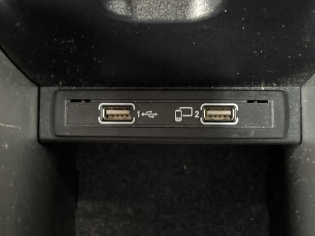 メルセデス・ベンツ ＧＬＡ２２０ 4マチック 青森県 2019(令1)年 4.2万km ポーラホワイト オプション/レーダーセーフティパッケージ/-ブラインドスポットアシスト/-アクティブディスタンスアシストディストロニック/-レーンキーピングアシスト/-PRE SAFE/純正HDDナビ/(CD/DVD/Bluetooth/CarPlay/フルセグTV)/主要装備/バックカメラ/ETC/ドライブレコーダー/パドルシフト/社外AWスタッドレス/純正AWサマータイヤ車載/キーレスゴー/LEDヘッドライト/パークトロニック/シートヒーター/パワーバックドア