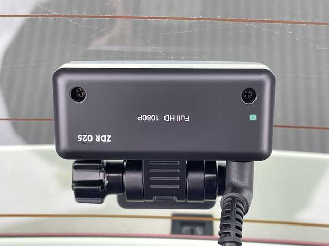 メルセデス・ベンツ ＧＬＡ２２０ 4マチック 青森県 2019(令1)年 4.2万km ポーラホワイト オプション/レーダーセーフティパッケージ/-ブラインドスポットアシスト/-アクティブディスタンスアシストディストロニック/-レーンキーピングアシスト/-PRE SAFE/純正HDDナビ/(CD/DVD/Bluetooth/CarPlay/フルセグTV)/主要装備/バックカメラ/ETC/ドライブレコーダー/パドルシフト/社外AWスタッドレス/純正AWサマータイヤ車載/キーレスゴー/LEDヘッドライト/パークトロニック/シートヒーター/パワーバックドア