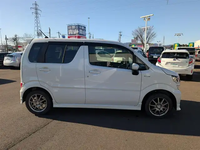 スズキ ワゴンＲ HYBRID FZ 福井県 2019(平31)年 5万km ピュアホワイトP スズキセーフティサポート/・レーンディパーチャーアラート/・誤発信抑制/ケンウッドナビ（MDV-D305W）/・ワンセグ/・バックカメラ/ヘッドアップディスプレイ/ステアリングリモコン/電格ウィンカーミラー/シートリフター/純正フロアマット/純正バイザー/LEDヘッドライト/スマートキー/シートヒーター