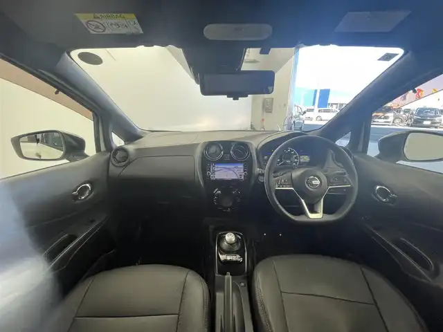 日産 ノート e－パワー メダリスト Bアロー 群馬県 2019(令1)年 4万km ブリリアントホワイトパール/スーパーブラック 2トーン 純正ナビ　全周囲カメラ　電子ミラー　ＥＴＣ　アダプティブクルーズコントロール　衝突被害軽減ブレーキ　レーンアシスト　クリアランスソナー　ＨＩＤライト　オートライト　プッシュスタートボタン　禁煙車