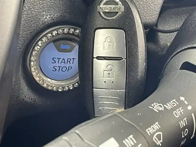 日産 ノート e－パワー メダリスト Bアロー 群馬県 2019(令1)年 4万km ブリリアントホワイトパール/スーパーブラック 2トーン 純正ナビ　全周囲カメラ　電子ミラー　ＥＴＣ　アダプティブクルーズコントロール　衝突被害軽減ブレーキ　レーンアシスト　クリアランスソナー　ＨＩＤライト　オートライト　プッシュスタートボタン　禁煙車