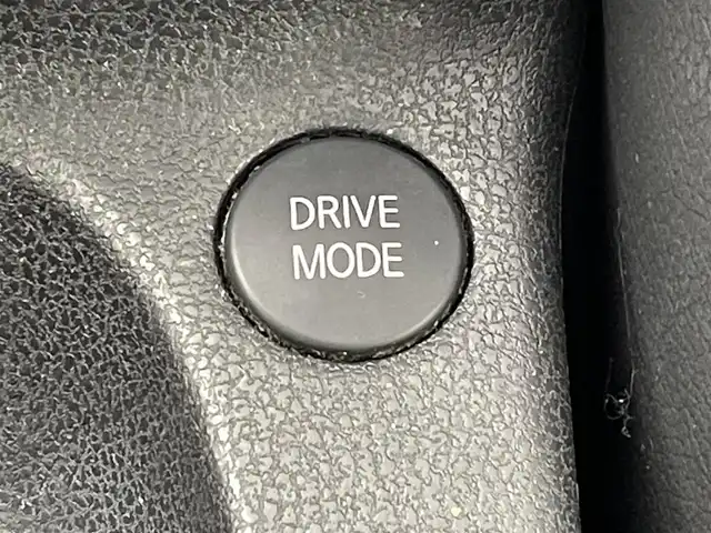 日産 ノート e－パワー メダリスト Bアロー 群馬県 2019(令1)年 4万km ブリリアントホワイトパール/スーパーブラック 2トーン 純正ナビ　全周囲カメラ　電子ミラー　ＥＴＣ　アダプティブクルーズコントロール　衝突被害軽減ブレーキ　レーンアシスト　クリアランスソナー　ＨＩＤライト　オートライト　プッシュスタートボタン　禁煙車