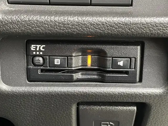 スズキ ハスラー Jスタイル 大分県 2022(令4)年 3.3万km クールカーキパールメタリック/ホワイト2トーンルーフ 純正8インチナビ /フルセグ/DVD/Bluetooth/衝突軽減ブレーキ/レーンキープアシスト/前席シートヒーター/ビルトインETC/オートLEDライト/アイドリングストップ/コーナーセンサー/純正15インチAW/ラバーフロアマット/スマートキーX2/保証書/取扱説明書