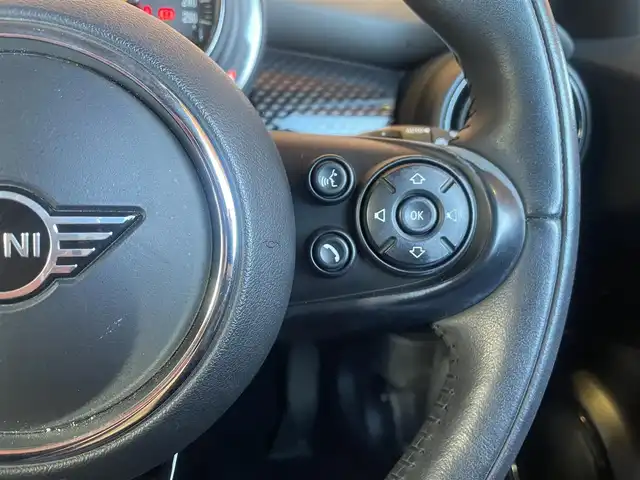 ＭＩＮＩ ミニ クーパー SD 愛知県 2020(令2)年 3.4万km ホワイト・シルバー ペッパーＰＫＧ　/インテリジェントセーフティ　/アクティブクルーズコントロール　/ナビ　/Ｂｌｕｅｔｏｏｔｈ　/バックカメラ　/コーナーセンサー　/コンフォートアクセス　/ＬＥＤオートライト　/ドライブレコーダー