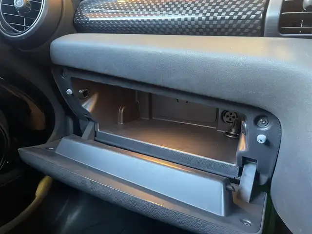 ＭＩＮＩ ミニ クーパー SD 愛知県 2020(令2)年 3.4万km ホワイト・シルバー ペッパーＰＫＧ　/インテリジェントセーフティ　/アクティブクルーズコントロール　/ナビ　/Ｂｌｕｅｔｏｏｔｈ　/バックカメラ　/コーナーセンサー　/コンフォートアクセス　/ＬＥＤオートライト　/ドライブレコーダー