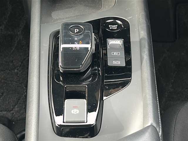 日産 ノート X FOUR 福島県 2021(令3)年 3.2万km オーロラフレアブルーパール 日産コネクト９型ナビ　全周囲Ｃ　デジタルインナーミラー　フルセグ　ＢＴ　ＨＤＭＩ　ＥＴＣ２．０　シートヒーター　ステアヒーター　Ｑｉワイヤレス充電　ドラレコ　ＢＳＭ　オートＬＥＤライト　フォグ