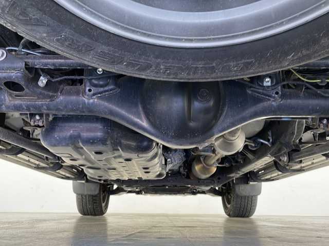 トヨタ ランドクルーザー プラド TX Lパッケージ 長野県 2019(令1)年 1.6万km スーパーホワイトⅡ 4WD/純正ナビ/トヨタセーフティセンスP/前後ドライブレコーダー/全方位カメラ/バックカメラ/社外レーダー/フルセグTV/Bluetooth/USB/AUX/ビルトインETC2.0/サンルーフ/パワーシート（運転席、助手席）/エアシート（運転席、助手席）/デジタルインナーミラー/オートライト/LEDヘッドライト/オートマチックハイビーム/フォグランプ/ヘッドライトウォッシャー/ステアリングスイッチ/木目調革巻きステアリング/純正フロアマット/純正アルミホイール/電動格納ミラー/ウインカーミラー/エンジンスターター/ルーフレール