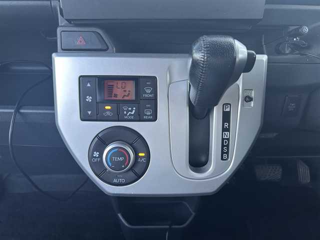 ダイハツ ウェイク G SA 大分県 2014(平26)年 9.6万km ブラックマイカメタリック 社外ナビ（FH-8500DSV）/Bluetooth/CD/DVD/両側パワースライドドア/純正フロアマット/純正アルミホイル15インチ/バックカメラ/スペアキー/ドライブレコーダー/ベンチシート/革巻ステアリング/ETC