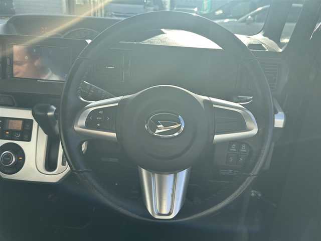 ダイハツ ウェイク G SA 大分県 2014(平26)年 9.6万km ブラックマイカメタリック 社外ナビ（FH-8500DSV）/Bluetooth/CD/DVD/両側パワースライドドア/純正フロアマット/純正アルミホイル15インチ/バックカメラ/スペアキー/ドライブレコーダー/ベンチシート/革巻ステアリング/ETC