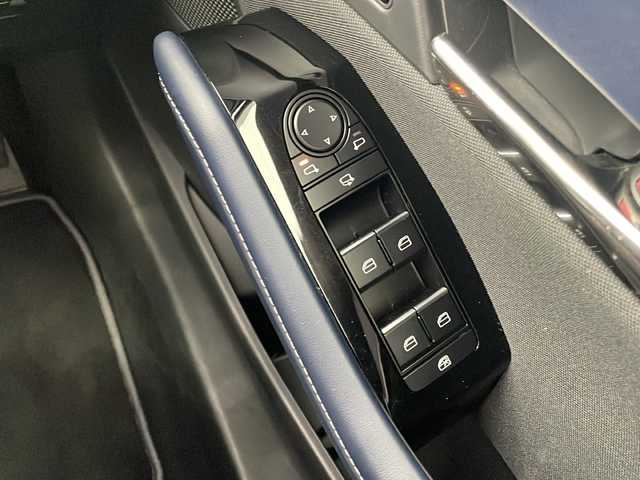 マツダ ＣＸ－３０ 栃木県 2021(令3)年 1.1万km 紺 純正ナビ/CD/DVD/TV/FM/AM/ETC/ドライブレコーダー/追従走行付きクルーズコントロール/バック、フロント、サイドカメラ/360度カメラ/スマートキー/プッシュスタート/パドルシフト/運転席パワーシート/前席シートヒーター/ステアリングヒーター/電動リアゲート/電動格納ミラー/MTモード付AT/横滑り防止装置/衝突軽減