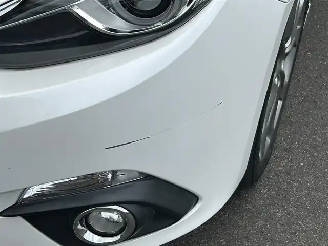 マツダ アクセラ スポーツ XD 岡山県 2014(平26)年 8.2万km スノーフレイクホワイトパールマイカ サンルーフ/純正ナビ　/シートヒーター　/パワーシート　/衝突被害軽減システム　/カーテンエアバック　/横滑り防止装置　/ドライブレコーダー　/ＥＴＣ　/サンルーフ　/クルーズコントロール　/レーンキープアシスト　/バックカメラ