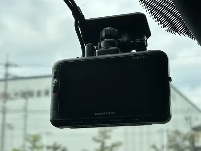 マツダ アクセラ スポーツ XD 岡山県 2014(平26)年 8.2万km スノーフレイクホワイトパールマイカ サンルーフ/純正ナビ　/シートヒーター　/パワーシート　/衝突被害軽減システム　/カーテンエアバック　/横滑り防止装置　/ドライブレコーダー　/ＥＴＣ　/サンルーフ　/クルーズコントロール　/レーンキープアシスト　/バックカメラ