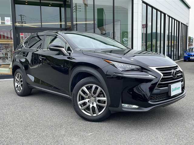 レクサス ＮＸ 200t 兵庫県 2016(平28)年 7.4万km ブラック 純正フルセグ付きナビ/・BT/・CD/DVD/衝突軽減/クルーズコントロール追従あり/プッシュバックドア/アイドリングストップ/シートヒーター/パドルシフト/革巻きステアリング/クリアランスソナー/三眼LEDヘッドライト/パワーシート/ビルトインETC/純正18インチアルミホイール/カーテンエアバック