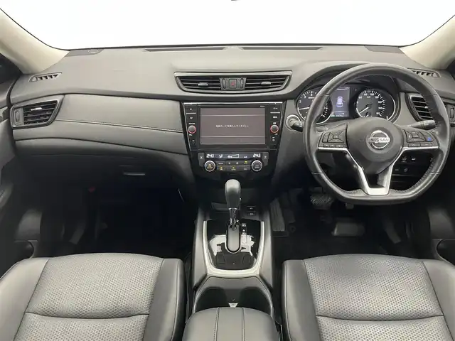 日産 エクストレイル 20Xi 愛知県 2018(平30)年 5万km ブリリアントホワイトパール 純正９型ナビ　フルセグＴＶ　ＢＴ　プロパイロット　全方位カメラ　デジタルインナーミラー　黒合皮　シートヒーター　電度リアゲート　電動パーキング　ＬＥＤオートライト　衝突軽減装置　追従クルコン　クイックコンフォートシートヒーター　コーナーセンサー　ミラーヒーター　禁煙車