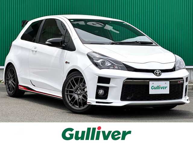 トヨタ ヴィッツ GRMNターボ 宮城県 2018(平30)年 0.6万km スーパーホワイトⅡ 限定150台/スーパーチャージャー/6速MT/社外ナビ/・CD/DVD/・Bluetooth/・フルセグTV/ETC/ドライブレコーダー/革巻きステアリング/ステアリングスイッチ/LEDヘッドランプ/フォグランプ/オートライト/電動格納ミラー/純正17インチAW（BBS製）/純正フロアマット/トノカバー/W/サイド/カーテン/ニーエアバッグ