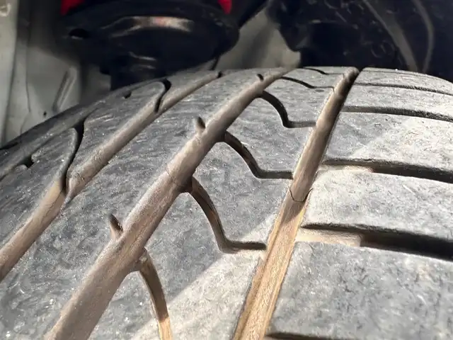 トヨタ ヴィッツ GRMNターボ 宮城県 2018(平30)年 0.6万km スーパーホワイトⅡ 限定150台/スーパーチャージャー/6速MT/社外ナビ/・CD/DVD/・Bluetooth/・フルセグTV/ETC/ドライブレコーダー/革巻きステアリング/ステアリングスイッチ/LEDヘッドランプ/フォグランプ/オートライト/電動格納ミラー/純正17インチAW（BBS製）/純正フロアマット/トノカバー/W/サイド/カーテン/ニーエアバッグ