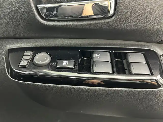 日産 ルークス HWS X プロパイロットED 福岡県 2020(令2)年 3万km ホワイトパール 純正ナビ（ＢＴ，フルセグＴＶ）　/アラウンドビューモニター　/ＥＴＣ　/ＡＣＣ　/プロパイロット　/コーナーセンサー　/アイドリングストップ　/両側電動スライドドア　/ステアリングリモコン　/純正１４インチＡＷ　/ＬＥＤ