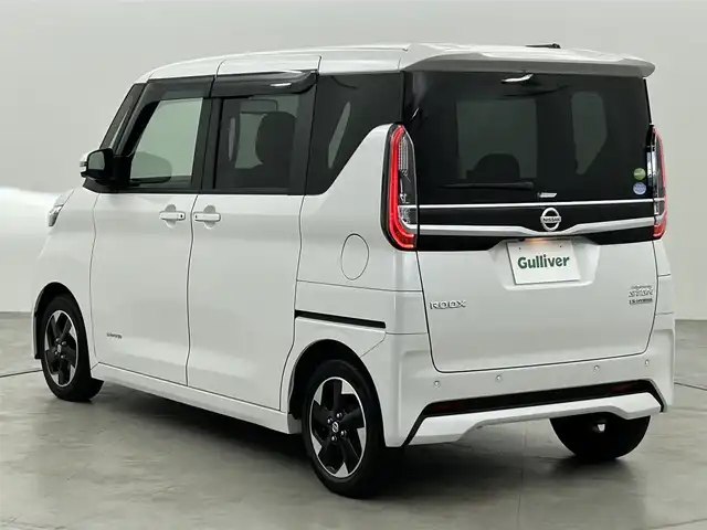 日産 ルークス HWS X プロパイロットED 福岡県 2020(令2)年 3万km ホワイトパール 純正ナビ（ＢＴ，フルセグＴＶ）　/アラウンドビューモニター　/ＥＴＣ　/ＡＣＣ　/プロパイロット　/コーナーセンサー　/アイドリングストップ　/両側電動スライドドア　/ステアリングリモコン　/純正１４インチＡＷ　/ＬＥＤ