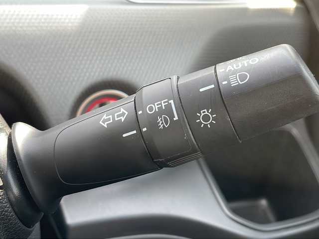 ホンダ フリード＋ G 道北・旭川 2018(平30)年 2.6万km ホワイトオーキッドパール ・4WD/・寒冷地仕様/・禁煙車/・純正ナビ CD/DVD/SD/BT/フルセグ/・両側パワースライドドア/・シートヒーター/・LEDヘッドライト/・バックカメラ/・ドライブレコーダー/・オートライト/・フォグランプ/・ビルトインETC/・純正ホイール付冬タイヤ積載/・サンシェード/・純正フロアマット/・保証書/・取説