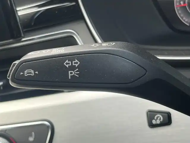 アウディ Ａ４ 40TDIクワトロ Sライン 静岡県 2022(令4)年 2.2万km ミトスブラックメタリック マトリクスLEDヘッドライト/ハーフレザーシート/電動リアゲート/サイドアシスト/バーチャルコックピット/MMI/(Bluetooth/CarPlay/フルセグ)/衝突被害軽減システム/360°カメラ/アダプティブクルーズコントロール/レーンキープアシスト/パーキングアシスト/メモリー付パワーシート/全席シートヒーター/アドバンストキー/ETC2.0/ドライブレコーダー/純正フロアマット/純正18インチアルミホイール/保証書/取扱説明書