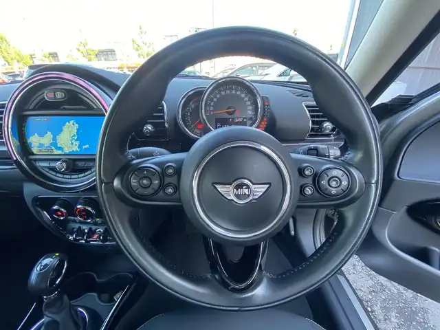ＭＩＮＩ ミニ クラブマン クーパー 福岡県 2017(平29)年 6.8万km メルティングシルバーM ACC/コンフォートアクセス/純正ナビ/バックカメラ/オートラート/ミラー型ETC/前後ドラレコ