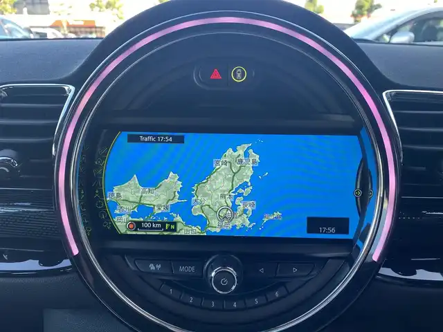 ＭＩＮＩ ミニ クラブマン クーパー 福岡県 2017(平29)年 6.8万km メルティングシルバーM ACC/コンフォートアクセス/純正ナビ/バックカメラ/オートラート/ミラー型ETC/前後ドラレコ