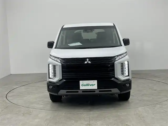 三菱 デリカＤ：５ シャモニー 愛知県 2025(令7)年 0.1万km未満 パールⅡ 登録済み未使用車/CHAMONIX (7人)　/4WD/アラウンドビューカメラ装着車両/11インチアルパインナビ/アダプティブクルーズコントロール/レーンキープアシスト/ブラインドスポットモニター/パワーバックドア/12.8インチフリップダウンモニター/両側パワースライドドア/パドルシフト/フルセグTV/Bluetooth/CD/DVD/ステアリングヒーター/ハーフレザーシート/電動パーキングシステム/自動防眩ミラー/HDMI/USB/スペアキー