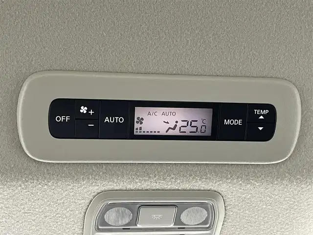 日産 セレナ e－パワー ハイウェイスター V 茨城県 2024(令6)年 0.9万km プリズムホワイト 12.3型NissanConnectナビゲーションシステム/アラウンドビューモニター/フルセグ/ワイヤレス充電器/インテリジェントルームミラー/プロパイロット/衝突被害軽減ブレーキ/車線逸脱抑制装置/オートマチックハイビーム/BSI/ソナー/両側電動スライドドア/ETC2.0/ドラレコ/純正15インチAW/LEDヘッドライト/スマートキー