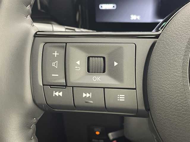 日産 セレナ e－パワー ハイウェイスター V 茨城県 2024(令6)年 0.9万km プリズムホワイト 12.3型NissanConnectナビゲーションシステム/アラウンドビューモニター/フルセグ/ワイヤレス充電器/インテリジェントルームミラー/プロパイロット/衝突被害軽減ブレーキ/車線逸脱抑制装置/オートマチックハイビーム/BSI/ソナー/両側電動スライドドア/ETC2.0/ドラレコ/純正15インチAW/LEDヘッドライト/スマートキー